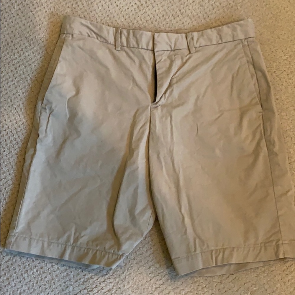 Men’s gap khaki shorts